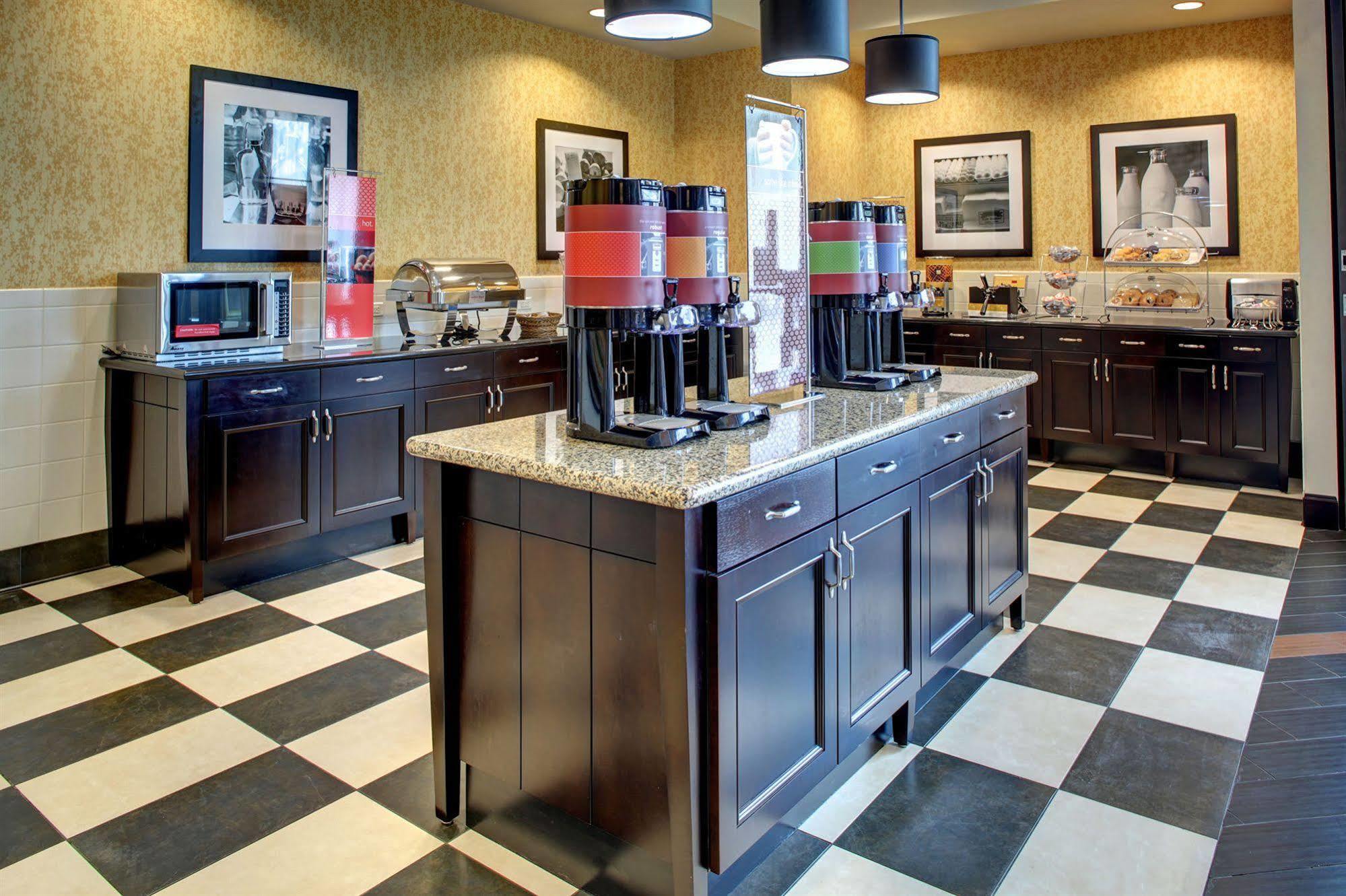 Hampton Inn & Suites Baton Rouge Downtown Экстерьер фото